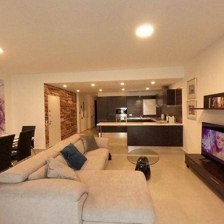 Korzo Suites St. Julian'S Extérieur photo