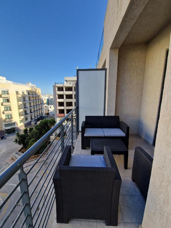 Korzo Suites St. Julian'S Extérieur photo